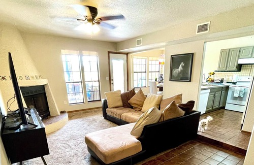 Carlsbad House | Casa Rio Oasis a cosy 3-bedroom condo right on the Pecos River,