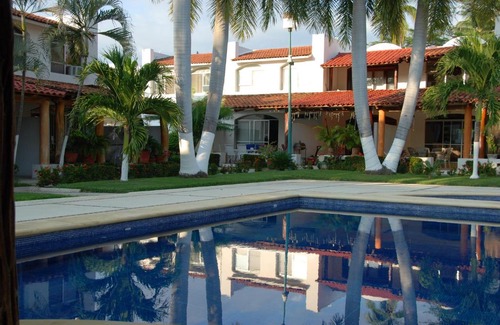 Ixtapa Villa | Casa Romantica De Playa
