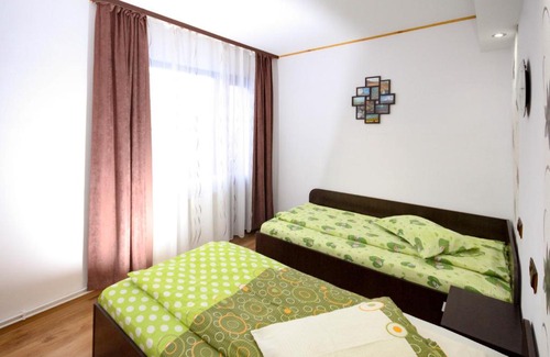 Toplita House | Casa Roxy