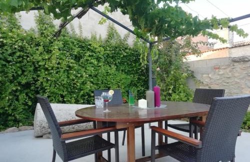 La Gila House | Casa Rural en cañón Río Júcar.LaGila(Alcalá del Júcar)