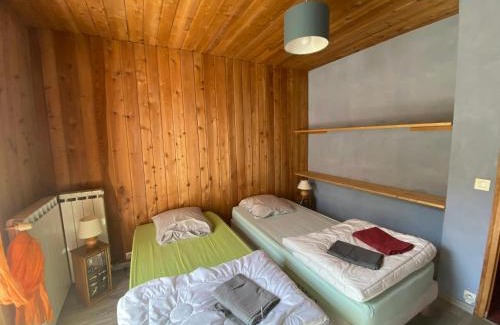 Molines-en-Queyras Bed & Breakfast | CASA-Salon Bocca di Rosa suite pour 6 personnes