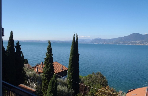 Torri del Benaco Apartment | Casa Stefano n. 3 - spectacular lake view - parking - WIFI free