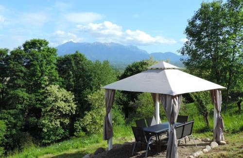 Zarnesti House | Casa Stelelor Cozy A-Frame Cabin