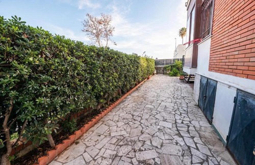 Terracina Apartment | Casa sul Mare con Posto Auto e Giardino Privato