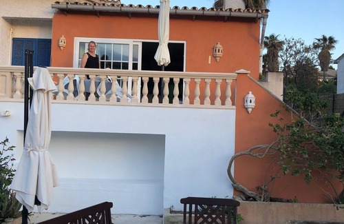 Urbanizacion Mont Ferrutx House | Casa Taronger Holiday Home for Families in a quiet Location near the Sea