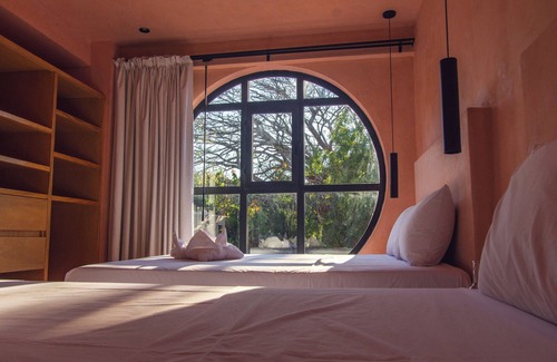Barra de Colotepec Hotel | Casa Toro La Punta