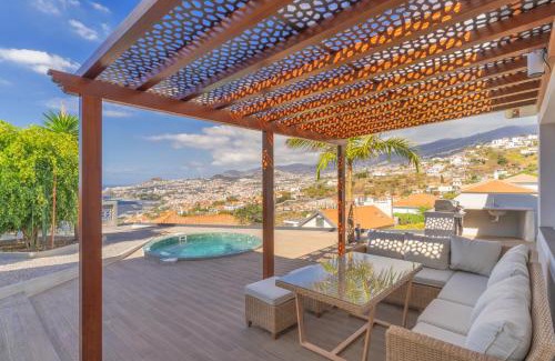 Sao Goncalo House | Casa Trollis by Holiday Rental Madeira