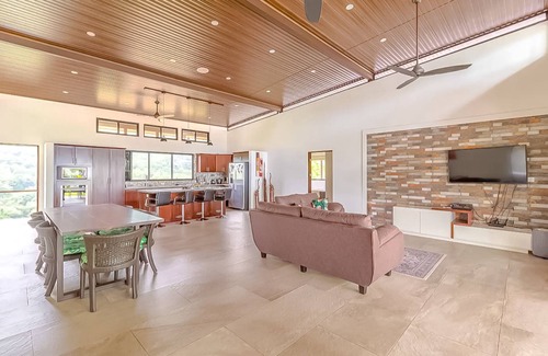 Ballena House | Casa Union