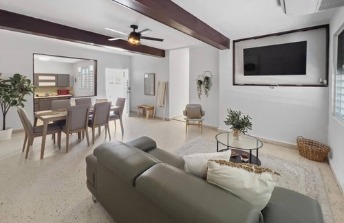 Santurce Villa | Casa Vasallo 2 | Comfy House W/3BDR @ Condado