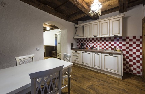 Brasov City Centre Apartment | Casa Veche