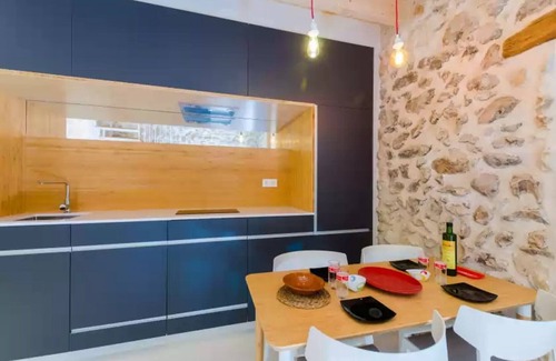Mancor de la Vall Ski Chalet | Casa Vella (vall Petit) - House With Free Wifi
