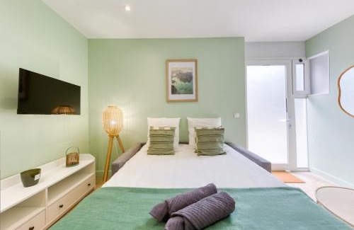 Bagneux Apartment | Casa Verde - near RER B Bagneux