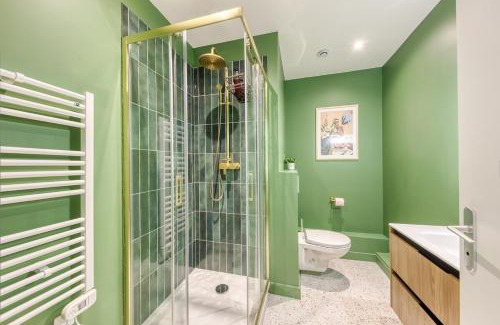 Bagneux Apartment | Casa Verde - near RER B Bagneux