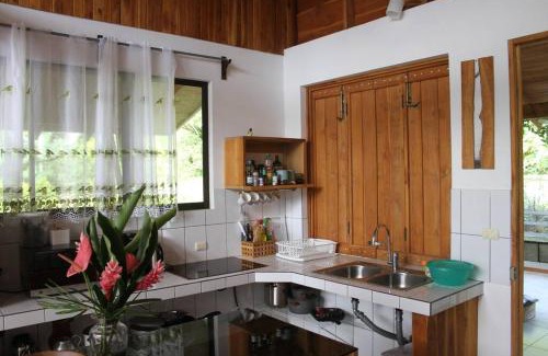 Bijagua House | Casa Villa Jade - 10km de Río Celeste