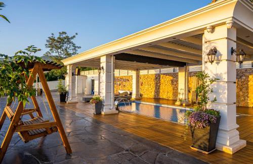 Ein Qiniyye Villa | Casa Vista Villa