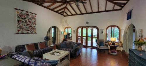 Langostino House | Casa Zenn Villa Homestay