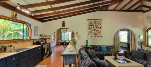 Langostino House | Casa Zenn Villa Homestay