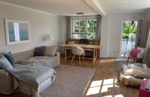 Unterzeismering Apartment | Casalottie - charmantes bayrisches Cottage am Starnberger See