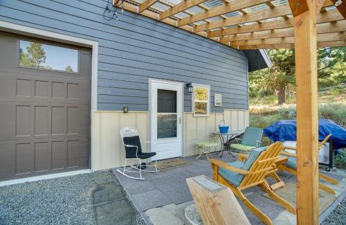 Cascade House | Cascade Cabin Hideaway with Views, half Mi to Lake