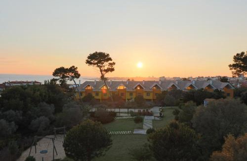 Estoril Apartment | Cascais Estoril Apartment 400 m from Beach