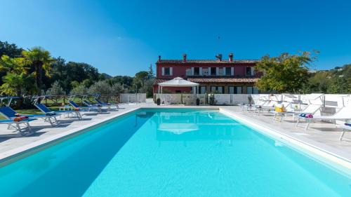 Fossombrone Villa | CASCINA MARIANNA 12&4, Emma Villas