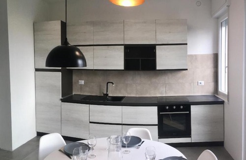 Cernusco sul Naviglio Apartment | CaseOspitali - Casa Lumiere, bilocale panoramico e luminoso - piano 3 NO ascensore