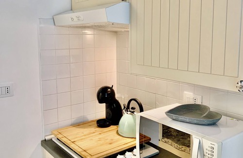 Cinque Terre Apartment | Casetta Ambretta, A quiet boutique loft in the heart of historic village