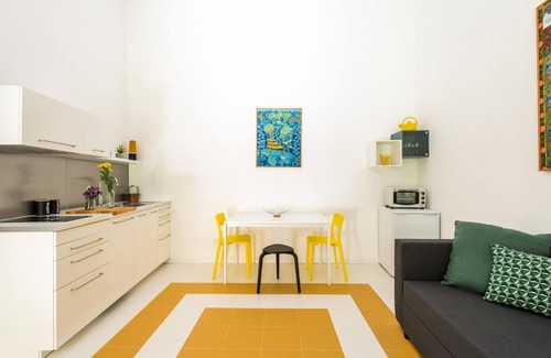 Castellammare Vucciria Apartment | Casetta Gialla Alla Vucciria by Wonderful Italy