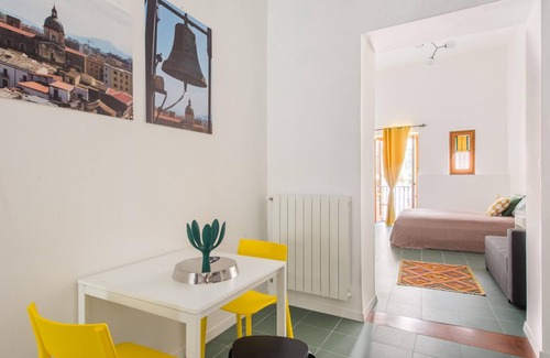Castellammare Vucciria Apartment | Casetta Verde Alla Vucciria by Wonderful Italy