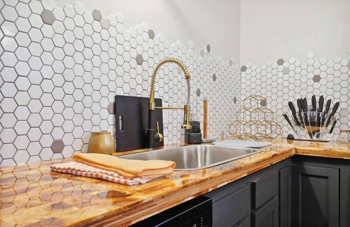 Albuquerque Apartment | Casita Abeja-North Valley