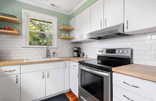 Charleston Apartment | Casita Rosa | 1BR with Marsh Views!