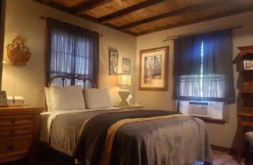 Pipe Creek House | Casitas at Madrona Ranch - Homestead