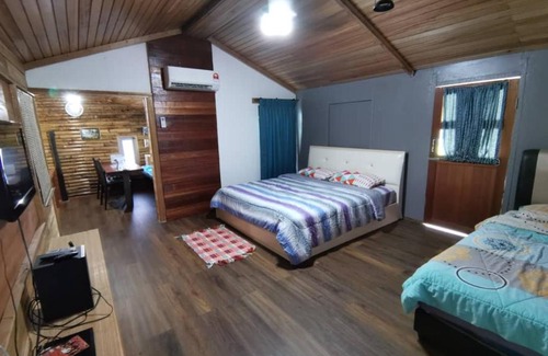 Sri Aman House | Cassava Homestay - Rumah Gallery