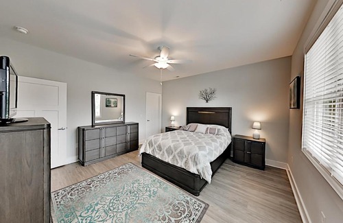 Tranquil Harbour House | Cast A Waves