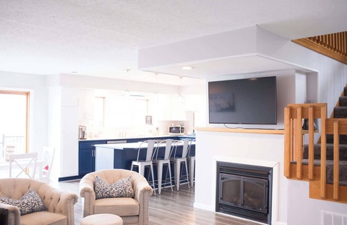 Geneva House | Cast Away Kayaks, Game Room, Fire Pit + Views