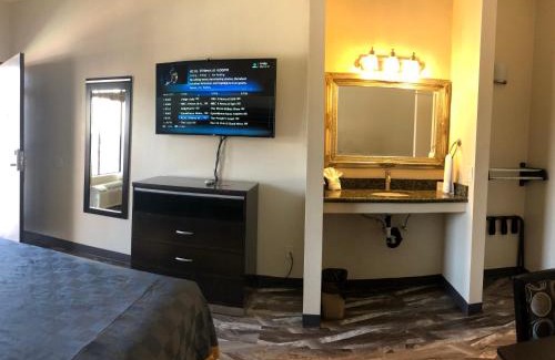 Castaic Hotel | Castaic Inn Six Flags Valencia