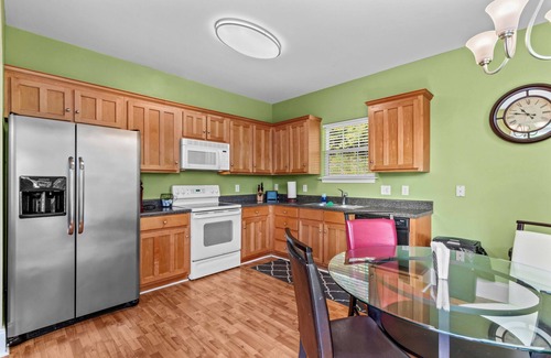 Lake Norman of Catawba House | Castaway Cove Lake Norman NC - Beautiful Lake Front Vacation Home!