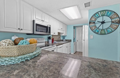 Gulf Shores Condo | Castaways 1b 2 Bedroom Condo