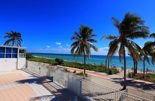 Mid Beach Apartment | Castle Beach Suites by MiaRentals