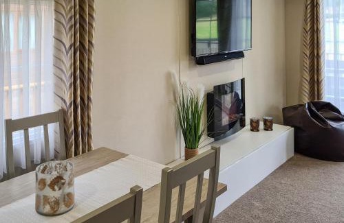 Dollar House | Castle Campbell View