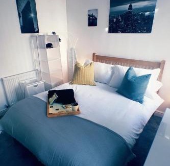 Dudley Apartment | Castle Terrace (B3 R3)