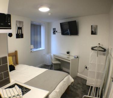 Dudley Apartment | Castle Terrace (B3 R4)