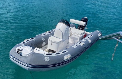 St. Thomas Boat Rental | Casual Catamaran Vacation