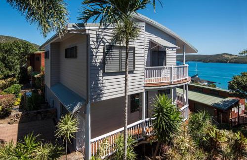 Hamilton Island Apartment | Casuarina Cove 13 on Hamilton Island by HamoRent