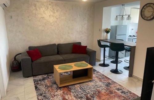Oradea House | Casuta de pe deal