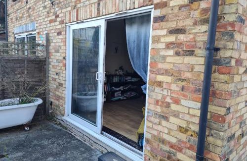 Lewisham House | Catford double room