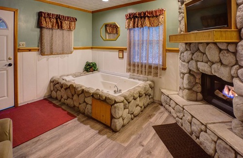 Big Bear City Cabin | Cathy's Cottages