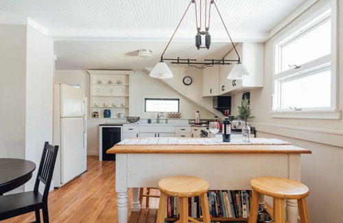 Pine Hill Ski Chalet | Catskill Chalet: Serene Mountain Escape