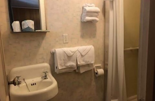 Catskill Hotel | Catskill Motor Court Motel