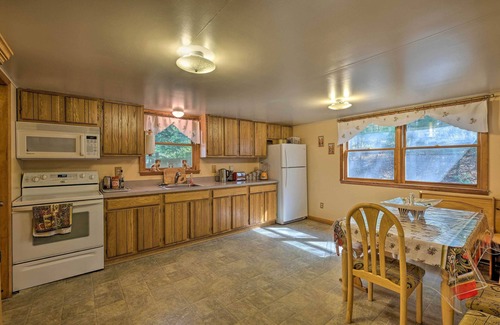 East Durham House | Catskill Mtn Home w/Deck ~ 1 Miles to Zoom Flume!